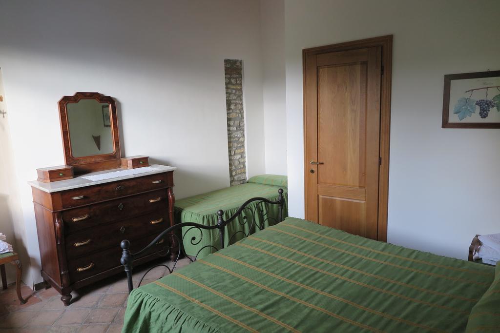 Agriturismo Rupestr Canelli Phòng bức ảnh
