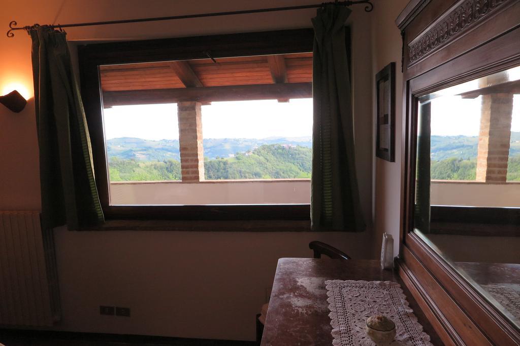 Agriturismo Rupestr Canelli Phòng bức ảnh